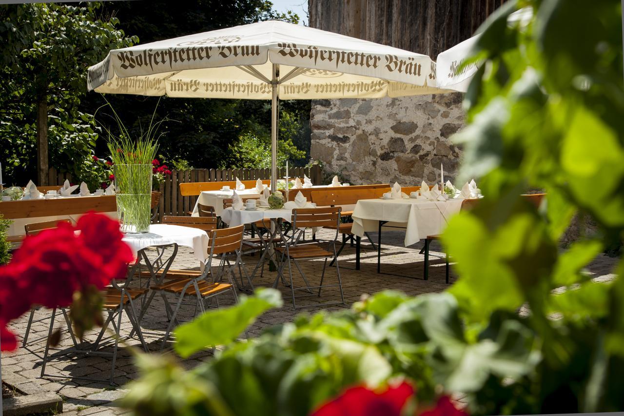 Hotel Wirtshaus Am Schloss Aicha vorm Wald Ngoại thất bức ảnh